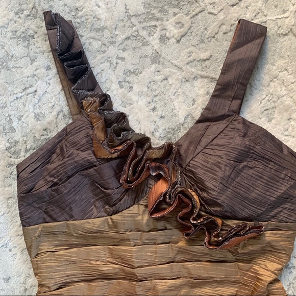 Gradient Ruffle Cocktail Dress - Picture 2 of 4